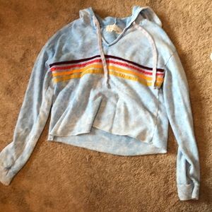 Island Gypsy women’s cropped long sleeve